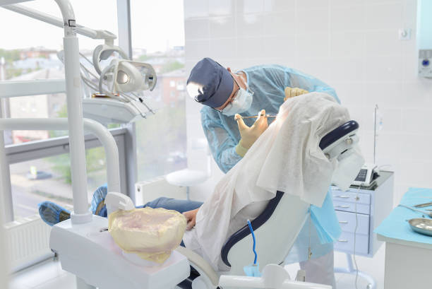 Best Holiday Emergency Dentist in Cheshire Village, CT